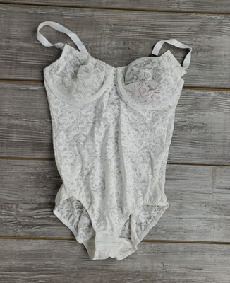 Bali Shapewear Lace N' Smooth Firm Control White Body Briefer Size 38C NWT