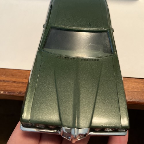 1970 Pontiac Bonneville Plastic Promo Model 1/25 Scale Dark Green Bank? - Picture 9 of 13