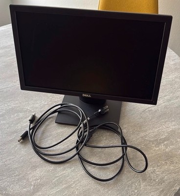 Dell 19  Monitor   DisplayPort + VGA   Power & DP Cable Included