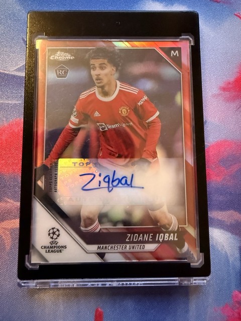 2021 Topps Chrome Zidane Iqbal Red /10 Auto