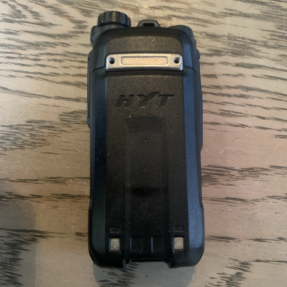 HYT TC-580V Black Handheld LCD Display 136-174MHz 2-Way Talk Radio Walkie Talkie - Image 4 of 4
