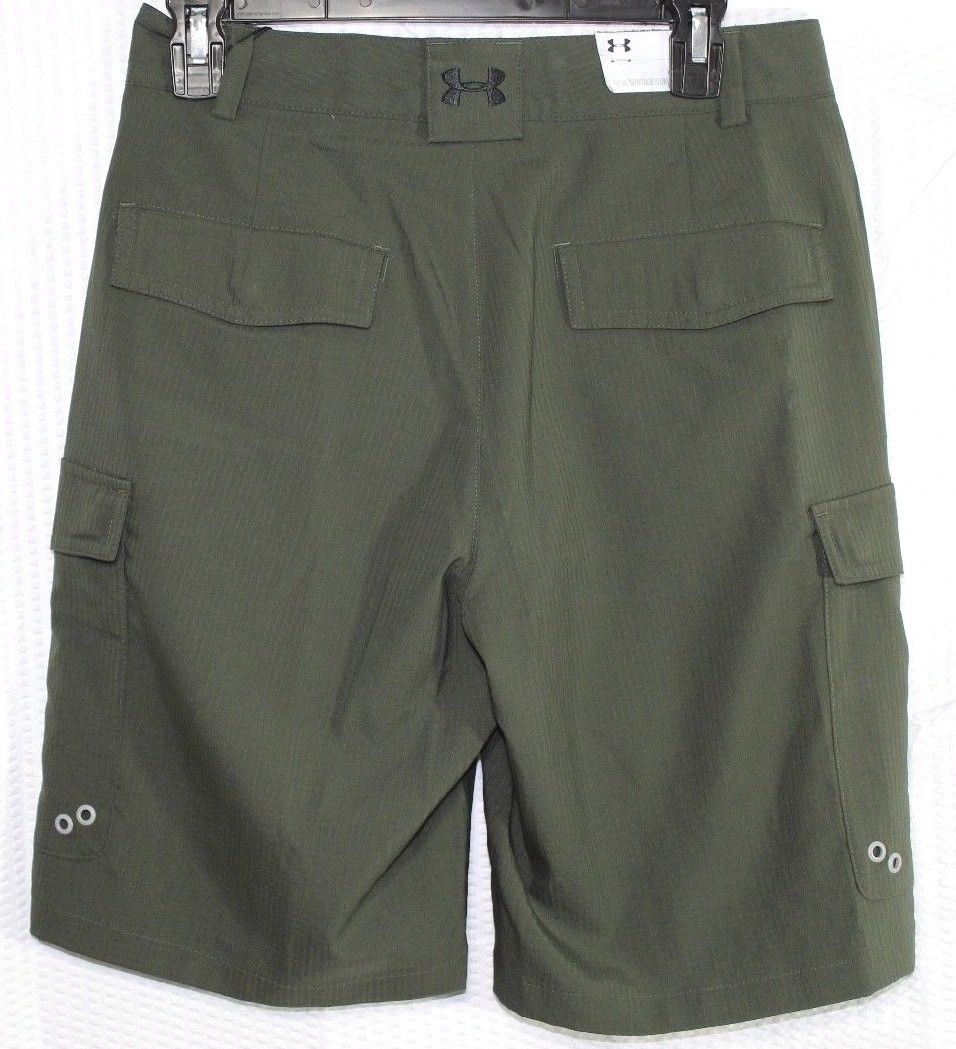 UNDER ARMOUR UA GOLF CARGO MEN'S SHORTS, SIZE 28, 10