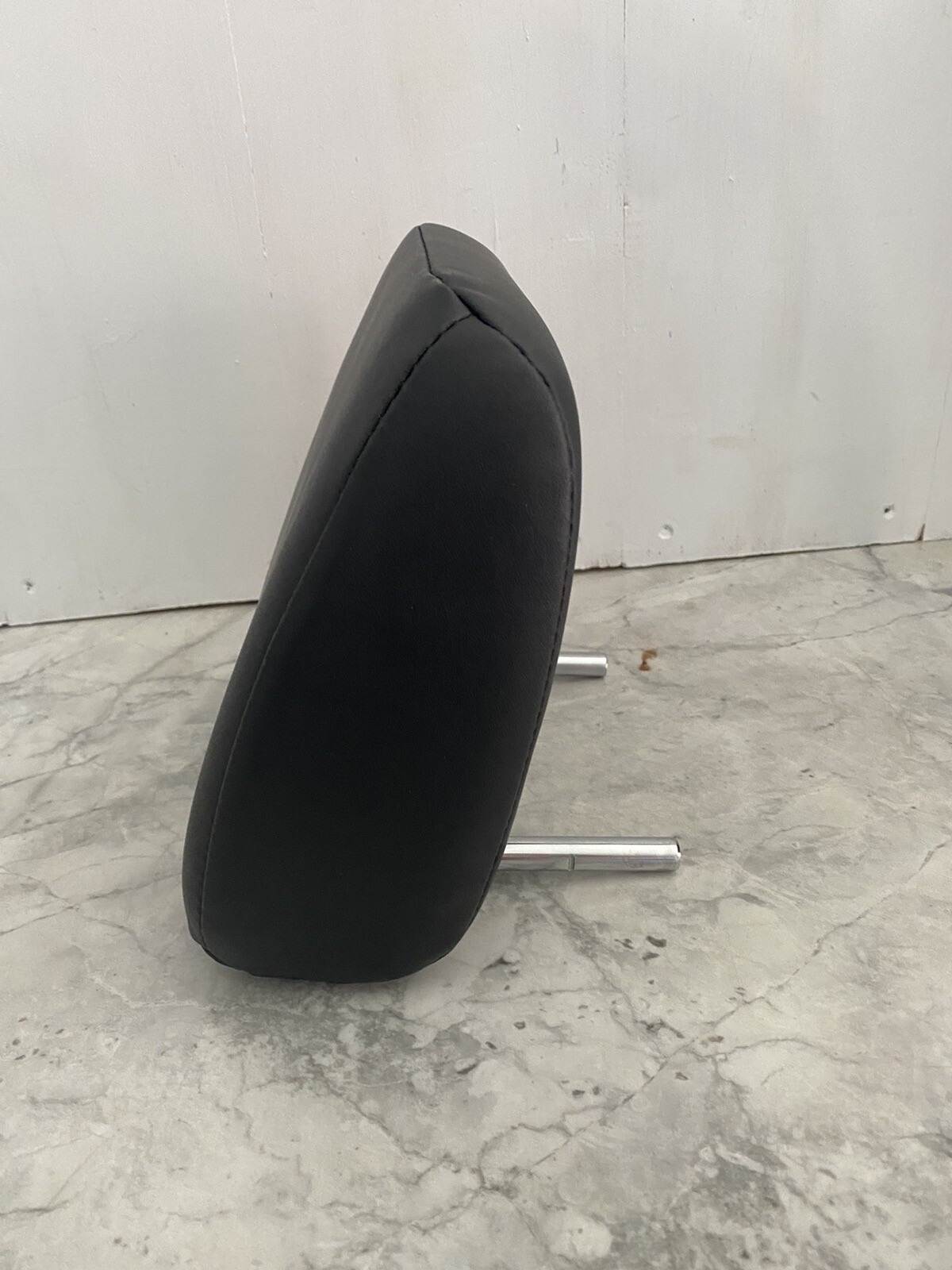 11 12 13 14 Toyota FJ Cruiser Rear Headrest Black Leather Right Or Left