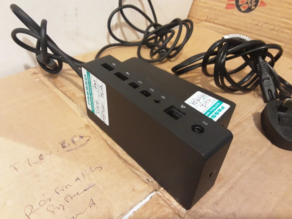 Microsoft 1661 Surface Pro 3 Pro 4 Pro 5 Pro 6 Pro 7 ProX Docking Station + PSU - Image 3 of 3