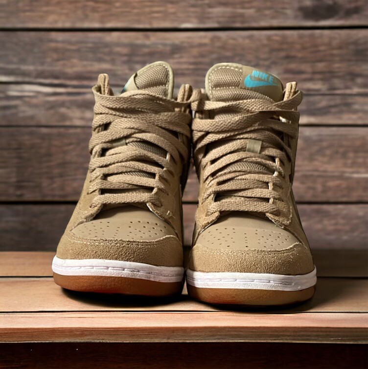 Nike Ski High Dunk Essential