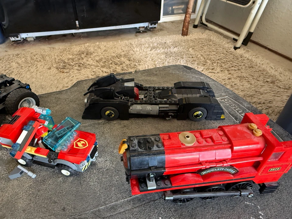 LEGO 42078 Technic Mack Anthem Truck with other Legos - Image 2 of 4