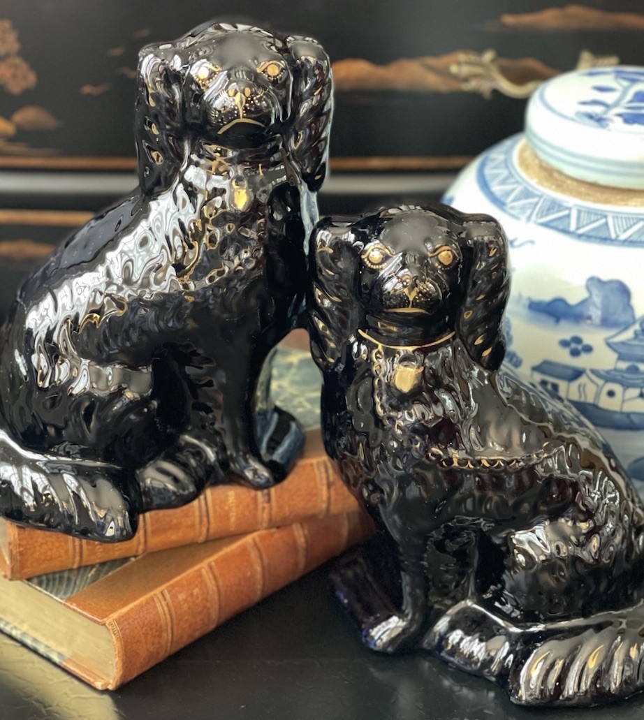 Glorious 19C Black Jackfield English Staffordshire Spaniel Mantle Dog Pair 9.5”