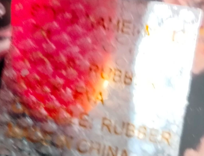 Kate Spade Sandals Women's Size 7M Scallop Flip Flop Sandals Rubber Beach Casual - Image 3 of 4