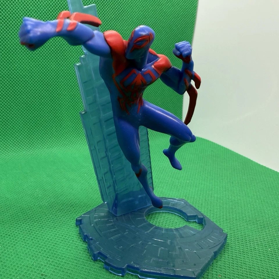 Фигурка Spider-Man: Across the SpiderVerse Spider-Man 2099 4 дюйма ПВХ [отдельная] - Изображение 3 из 4