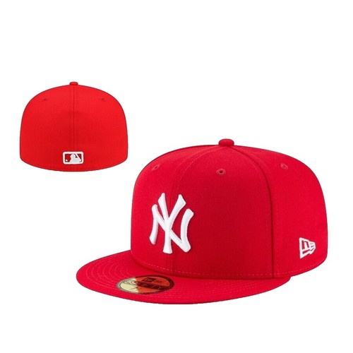 Playboi Carti 00 YVL Fitted Hat Cap Size 7 1/4 Black Red