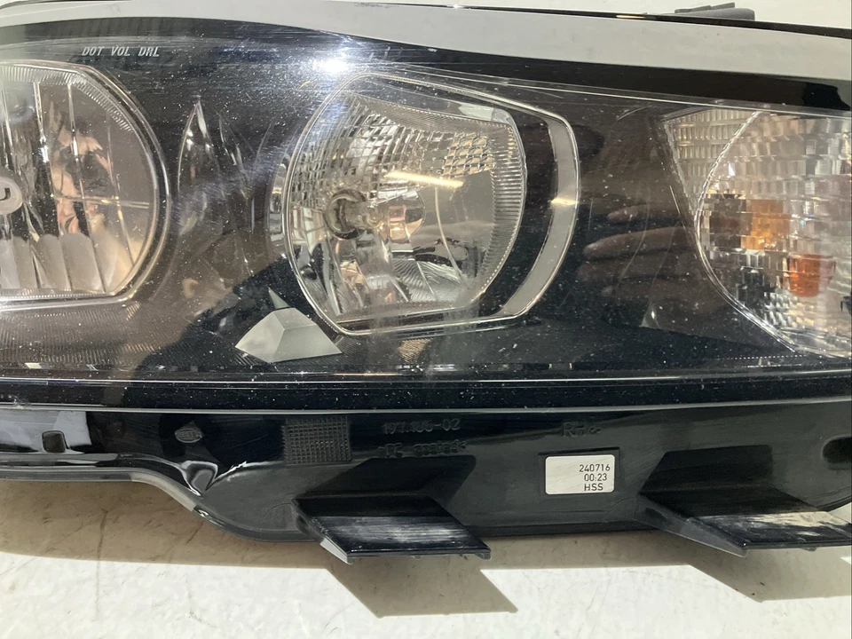 Faro halógeno derecho pasajero Jaguar XE 2016 2017 2018 2019 OEM 2128 Foto 4 de 4