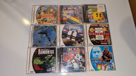 Sega Dreamcast Console HKT-3020 White, plus 3 Controllers, 10 Games, Memory Card