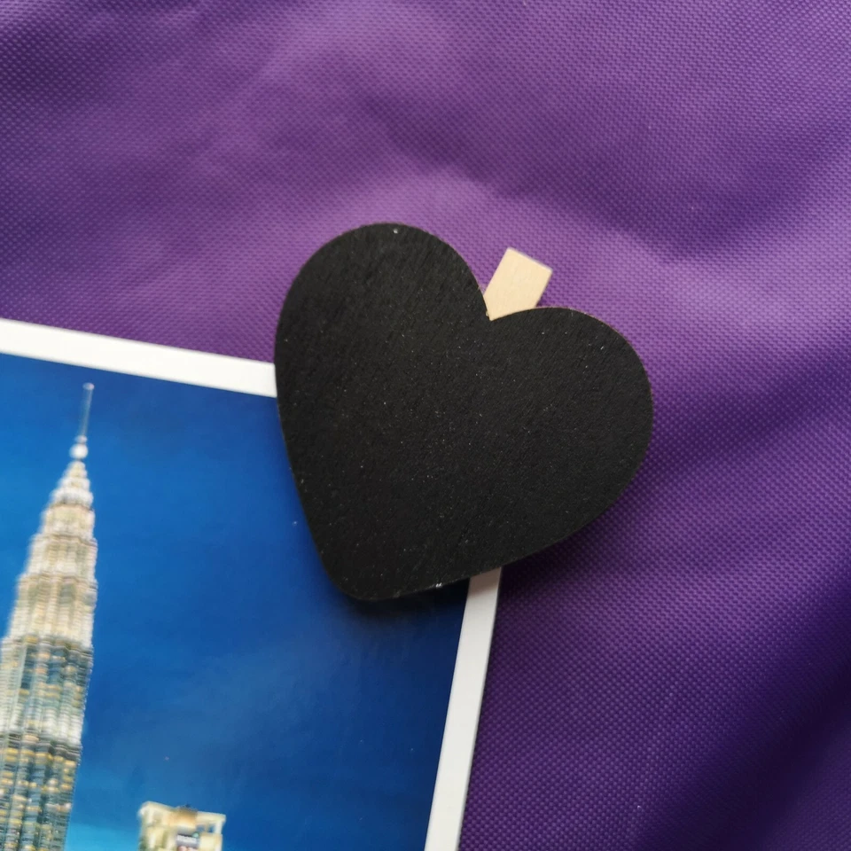12 Small Clip-on Heart Chalk Boards - Stocking Filler - Ideal Christmas Gift - Image 4 of 4