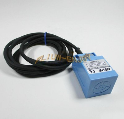 1PC New KFPS TL-B30N10E1 Proximity Switch