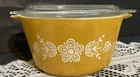 Vintage Pyrex Butterfly Gold #473 1Qt Casserole Baking Dish W/ Glass Lid