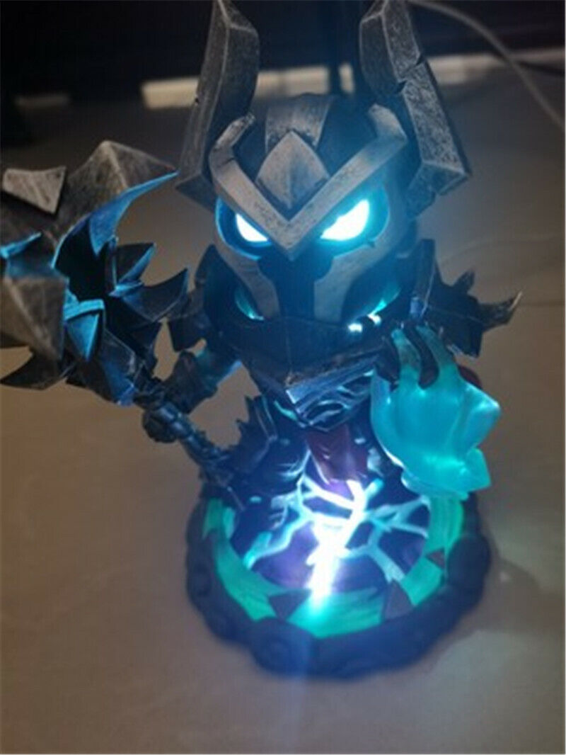 Genuine league of legends mordekaiser o ferro revenant luminoso dos  desenhos animados jogo garagem kit boneca animação ornamento luz modelo -  AliExpress