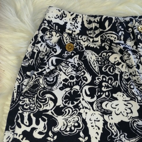 Lauren Ralp Lauren Paisley Navy and White Short - Picture 2 of 6