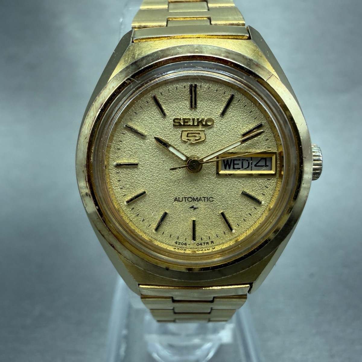 Seiko 5 Automatic Watch Women 25mm Gold Dial Gold Tone Daydate