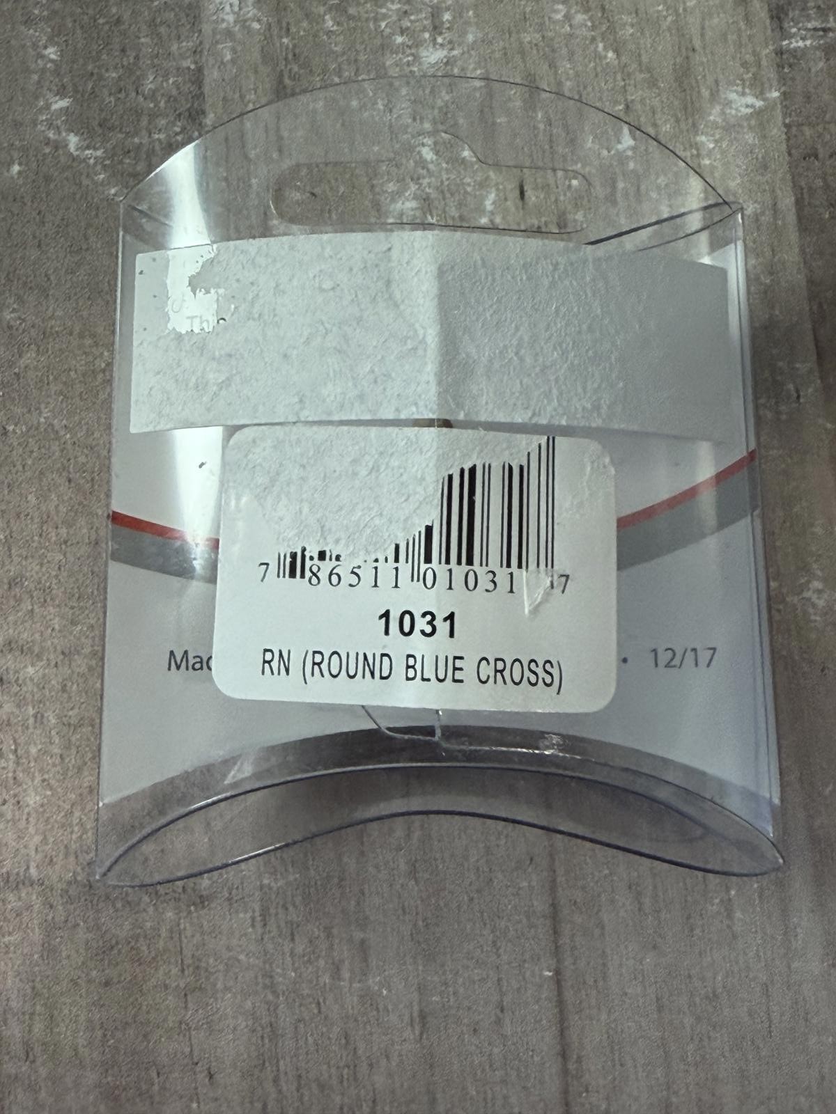 как выглядит Prestige Medical RN Registered Nurse Pin Emblem Blue Cross Caduceus 7/8" фото