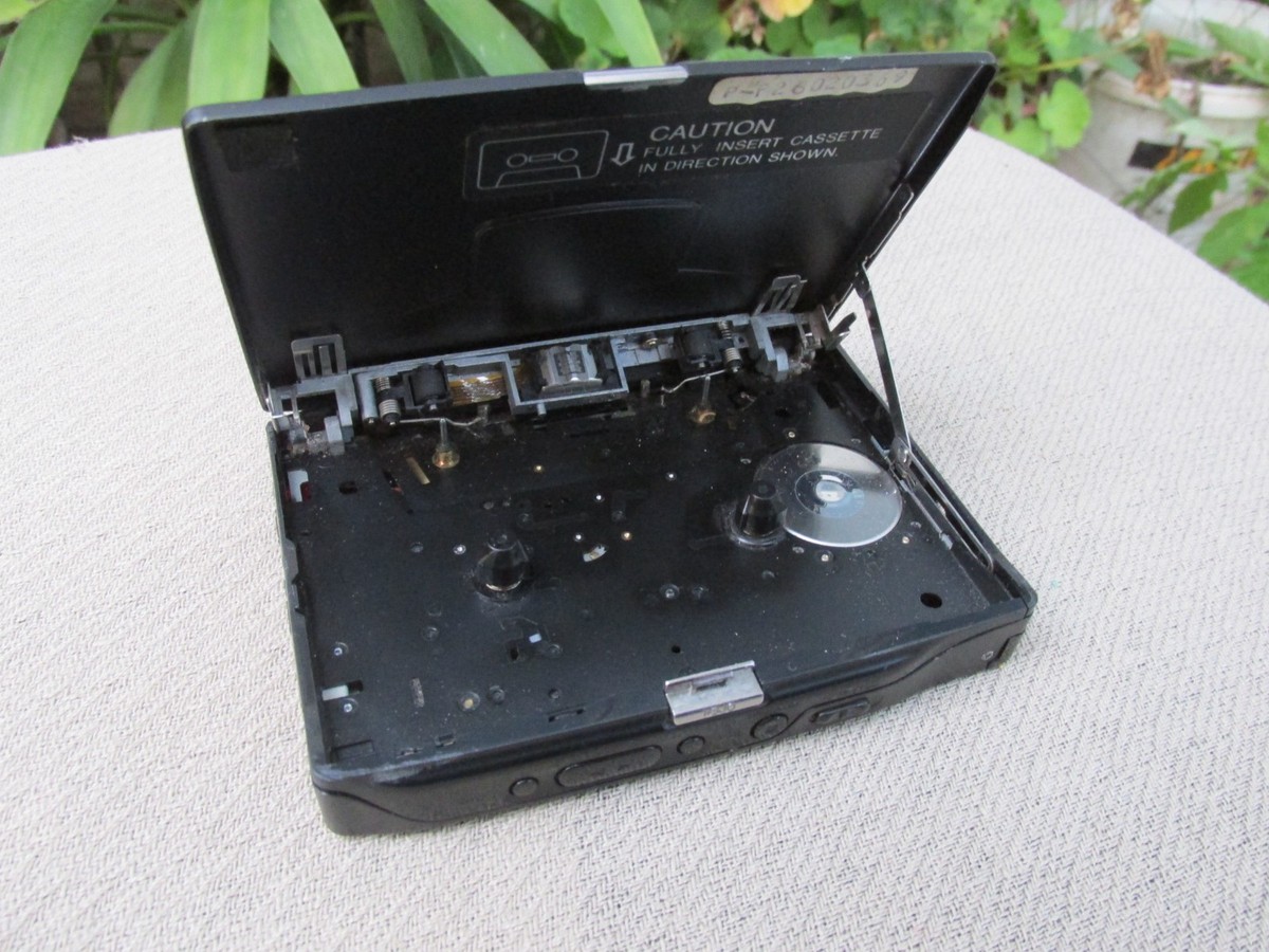 AIWA HS-PX610 CASSETTE PLAYER HX HEAD WALKMAN For Parts | eBay