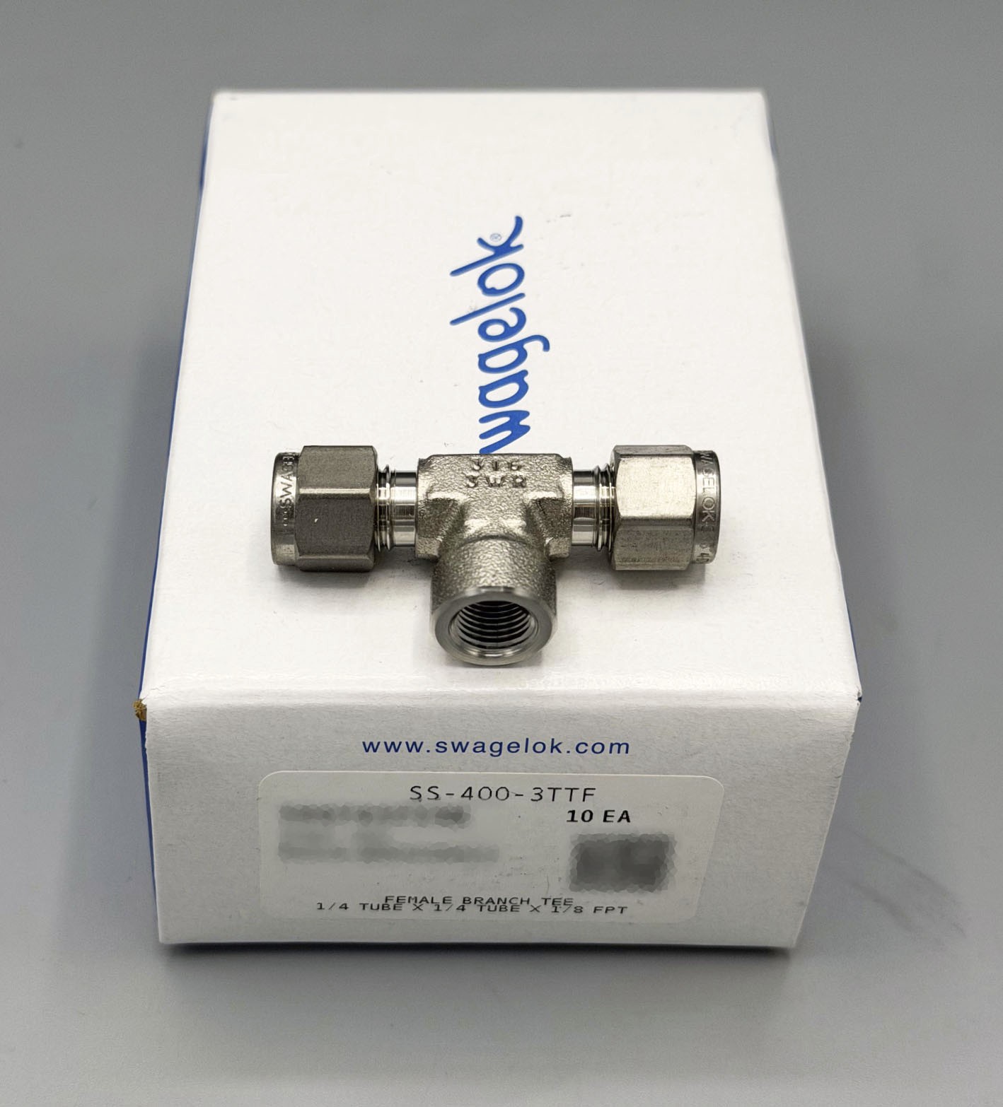 Swagelok SS-400-3TTF - Qty. 10 - Stainless Steel Tee 1/4" Swage 1/8" FNPT - New