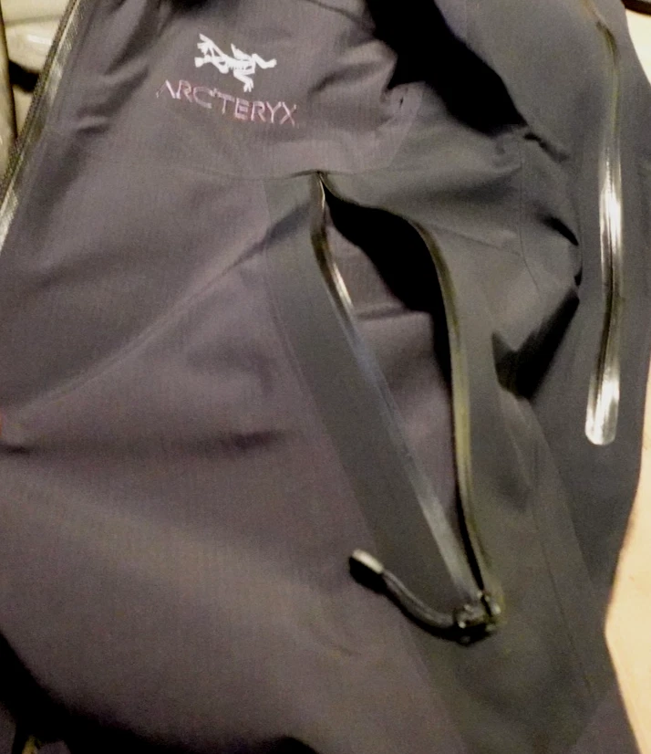 Arc'teryx Men’s beta Black Hooded Nylon Rain Coat Jacket Full zip Windbreaker~M image 12