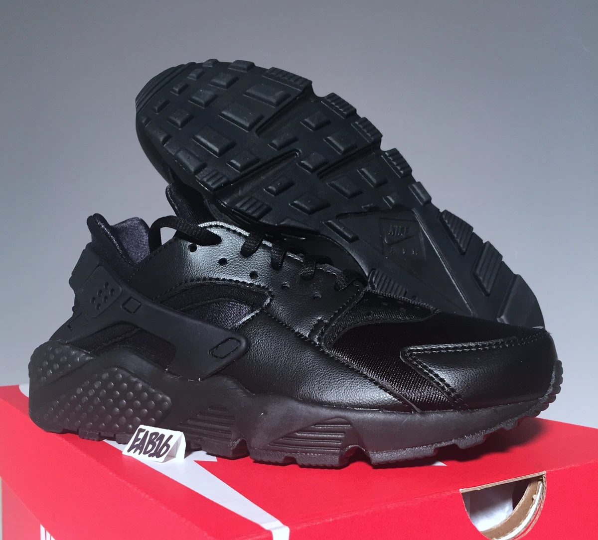 Nike wmns air top huarache run 012