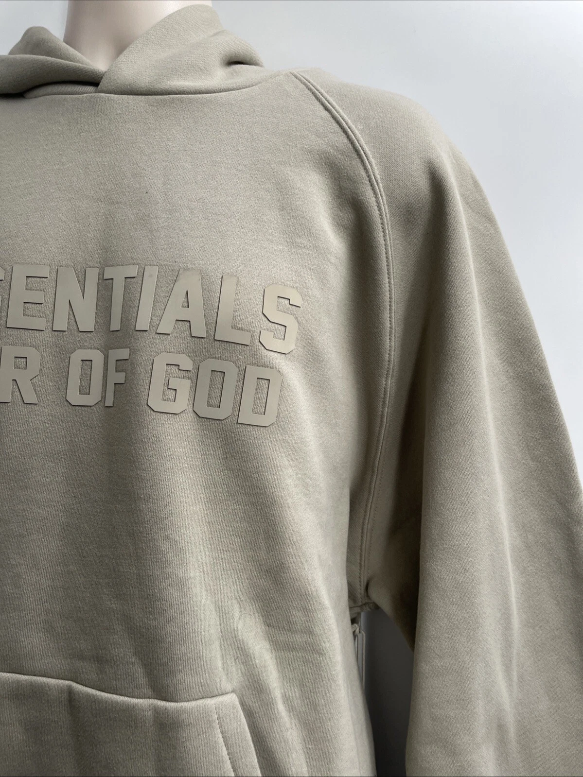 Felpa con cappuccio Fear Of God Essentials da uomo con logo sul petto pullover Seal taglia Large (SS23)