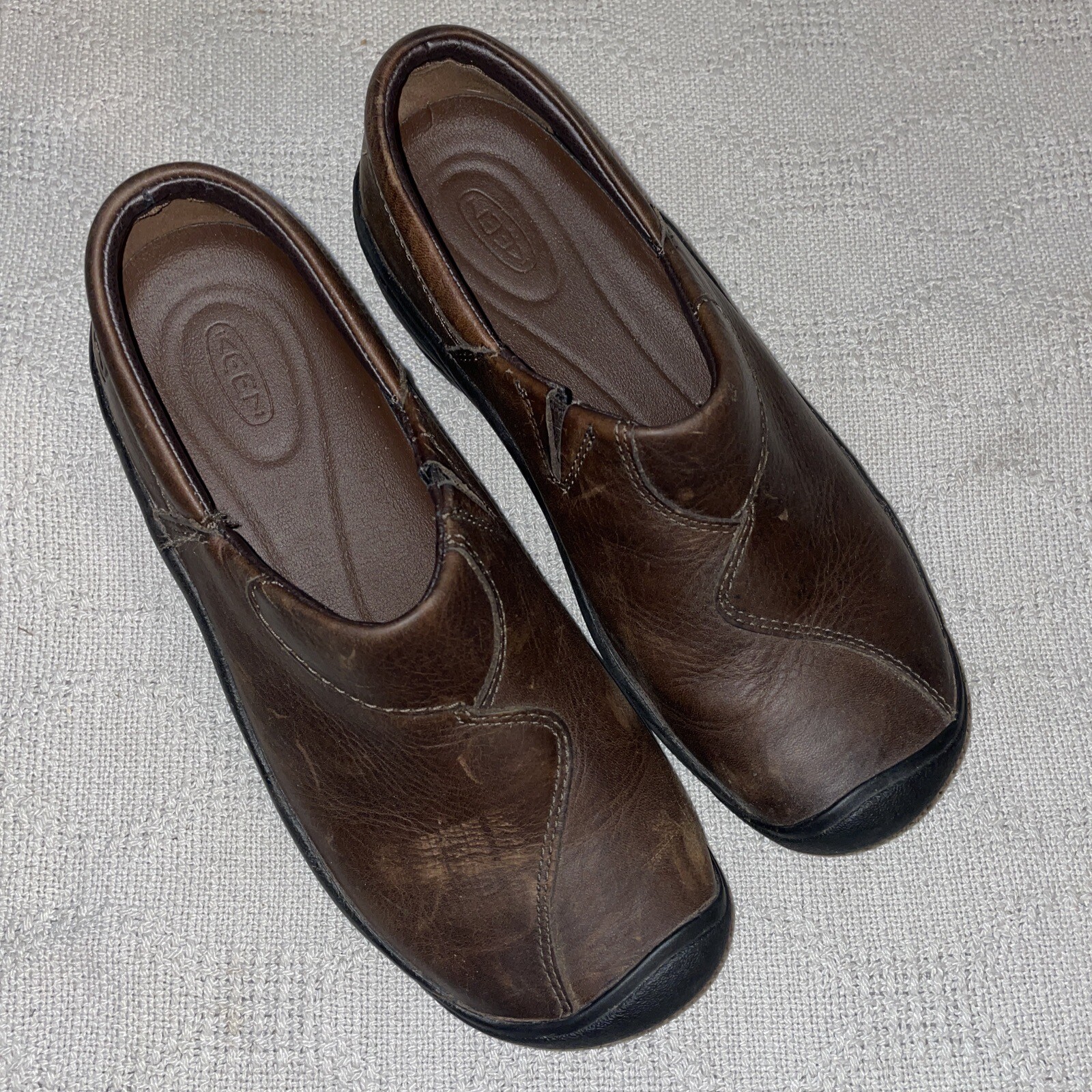 Scarpe casual da donna Keen taglia 7 5 medie in pelle marrone suola antiscivolo escursionismo