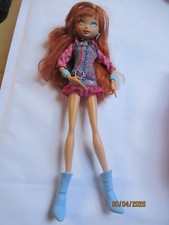 POUPEE WINX " BLOOM, JEANS "