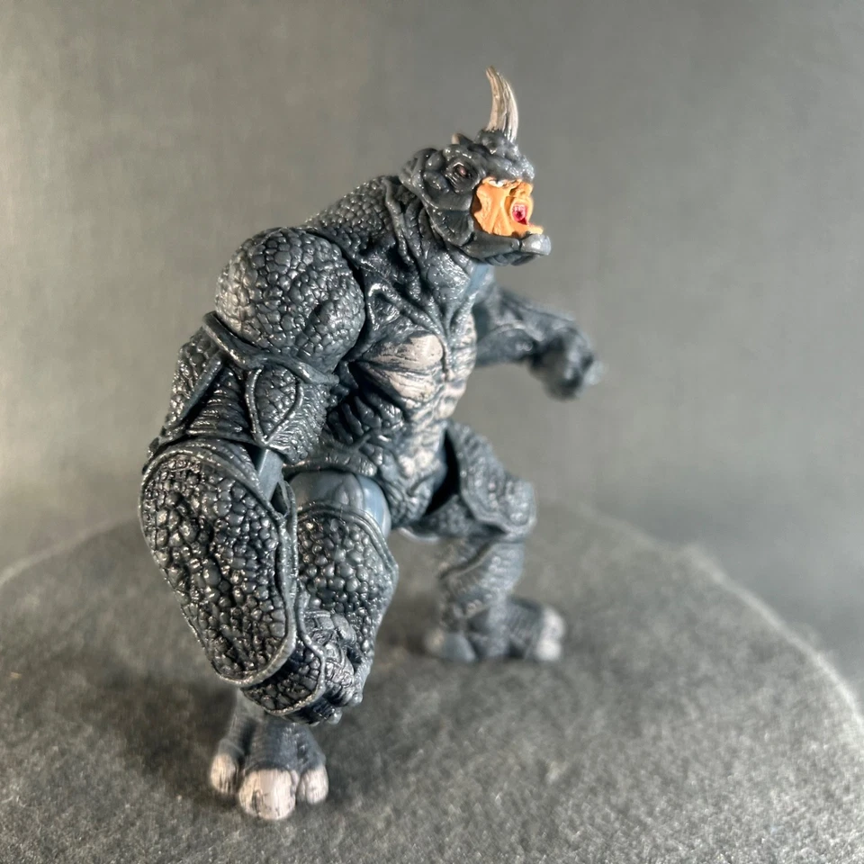 Figura de acción Hasbro Marvel Universe Spider-Man Rhino escala 3,75 pulgadas Foto 4 de 4