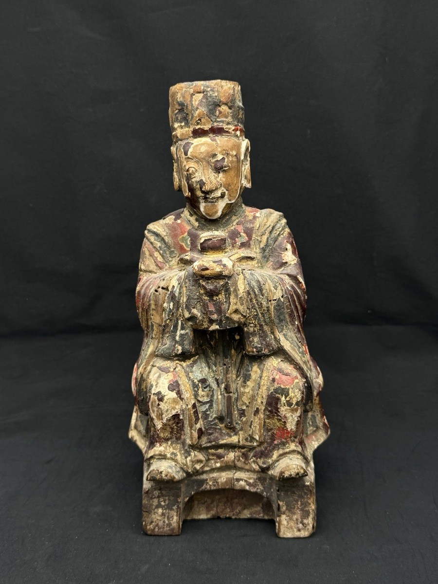 Antique Ming Dynasty Chinese Figural Wood Carving Sculpture, 9.25