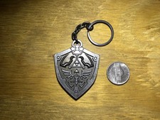 Nintendo The Legend of Zelda Hylian Shield Metal Keychain Bioworld 2014
