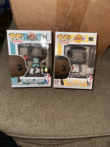 Funko Pop! Vinyl NBA Michael Jordan #71 & LeBron James #90 Figures 2-Pack