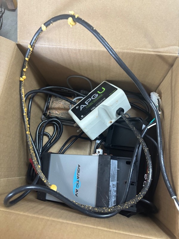 misc parts off a viking hot tub
