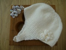 0-3 months cream flower knitted hat