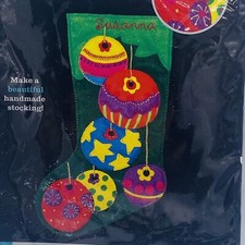 New Artiste 'Ornaments' Felt Stocking Christmas Craft Needle Art Kit 5003272