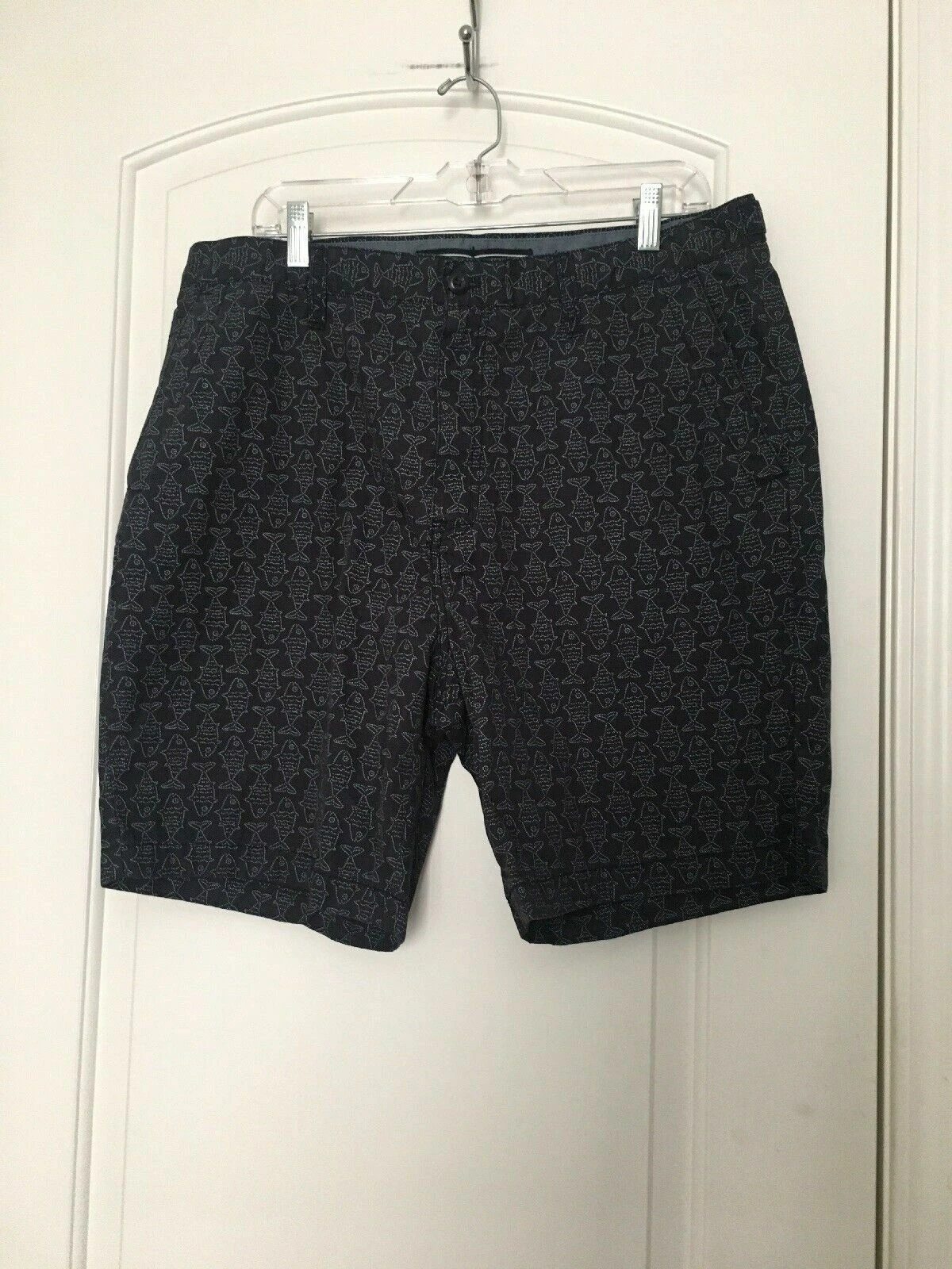 Nautica Men's All Over Fish Print Casual Shorts Pockets Size 36 Multi-Color
Opens in a new window or