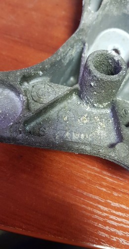 Original BMW 1er E81-E88 3er E90-E93 Getriebeträger und Halterung 6771064