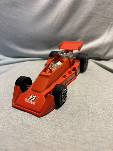 Vintage 1977 TONKA toy AJ FOYT  #14 winner Indy 500 4 time winner Foyt figure 9"