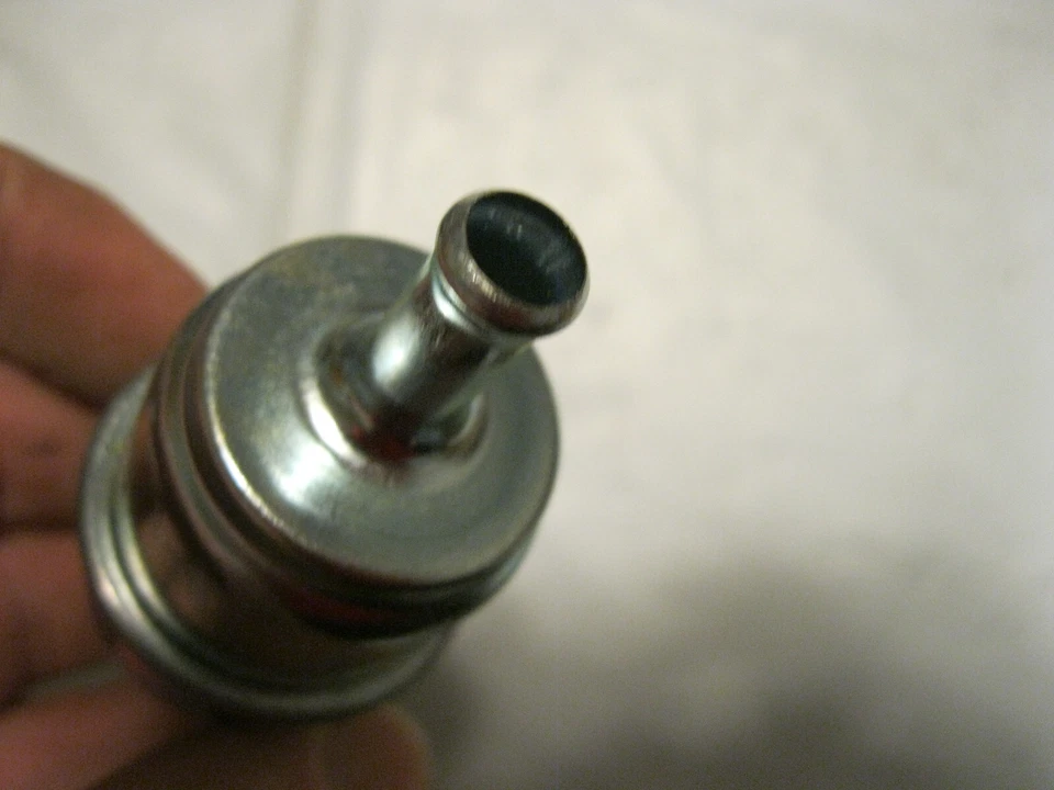 Fuel Filter-VIN: C, CARB, 2BBL, Natural Parts Master 73095 Foto 4 de 4