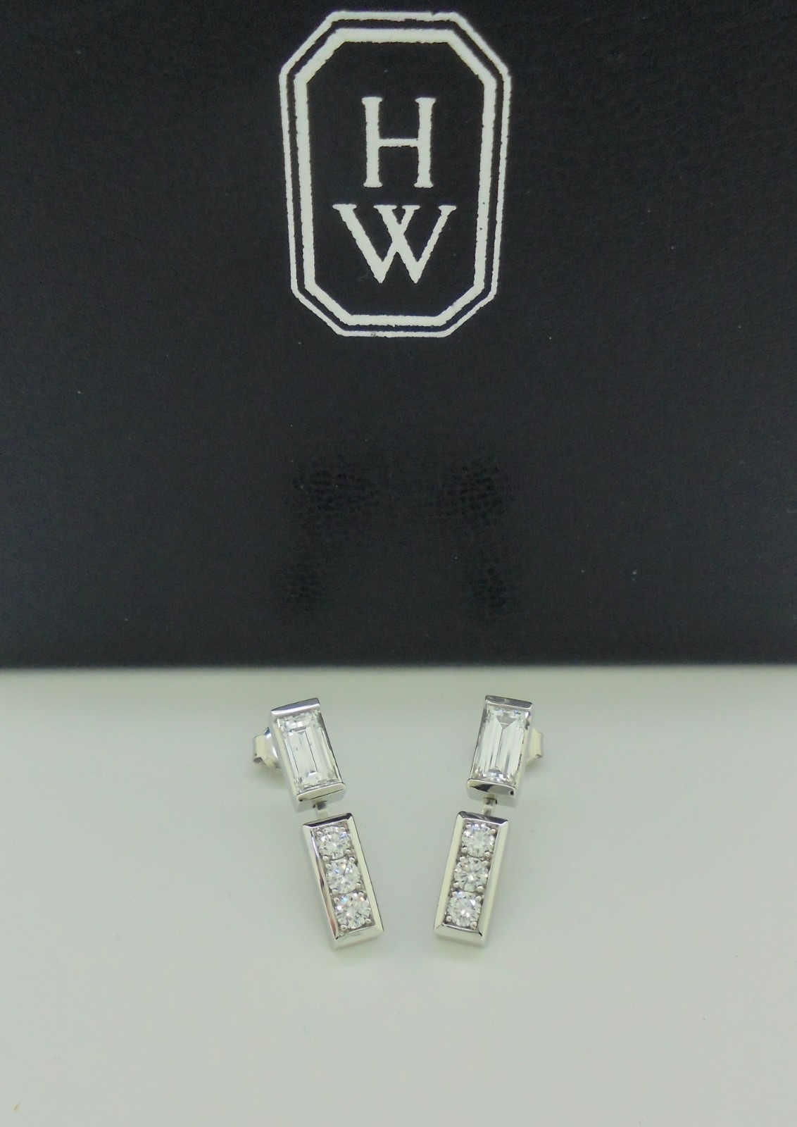 Authentic Harry Winston Traffic 1.45ctw Diamond Platinum Earrings - RARE