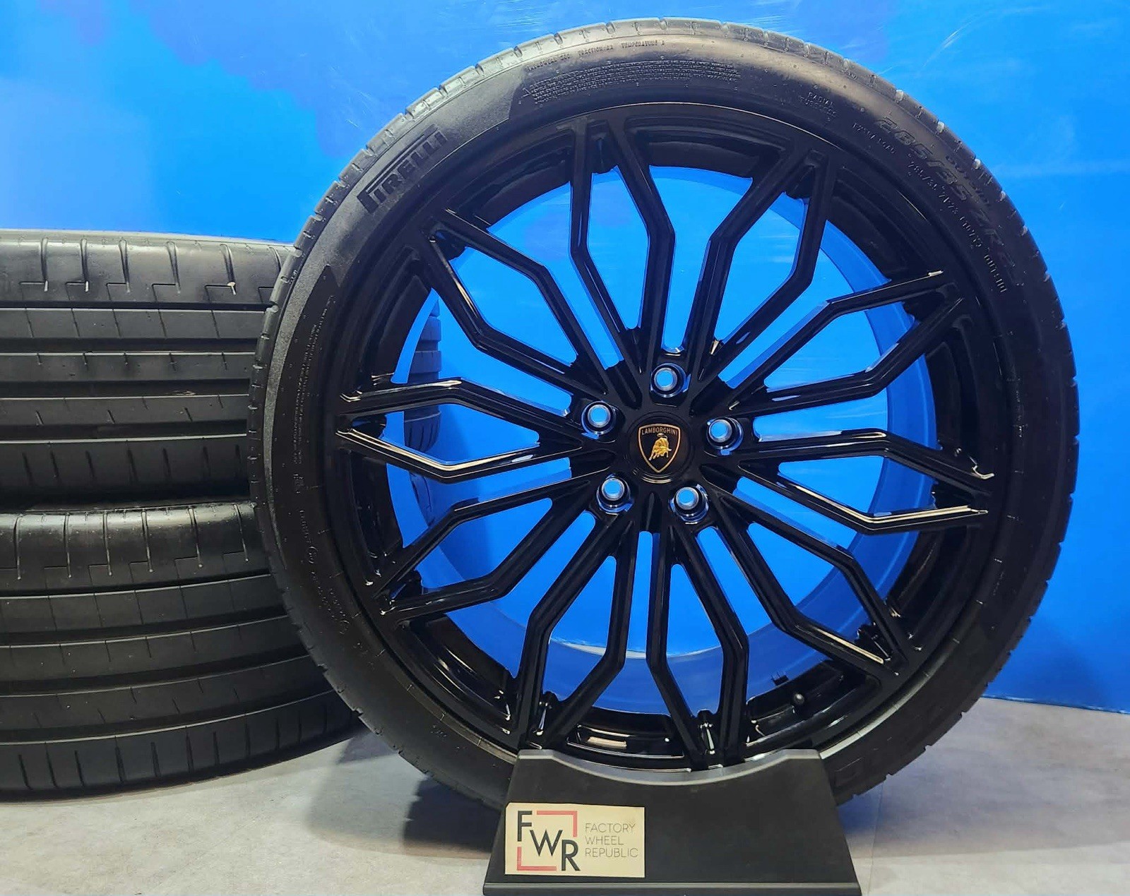 23”  Lamborghini Urus Factory OEM Black Wheels Rims Tires Galanthus Performante