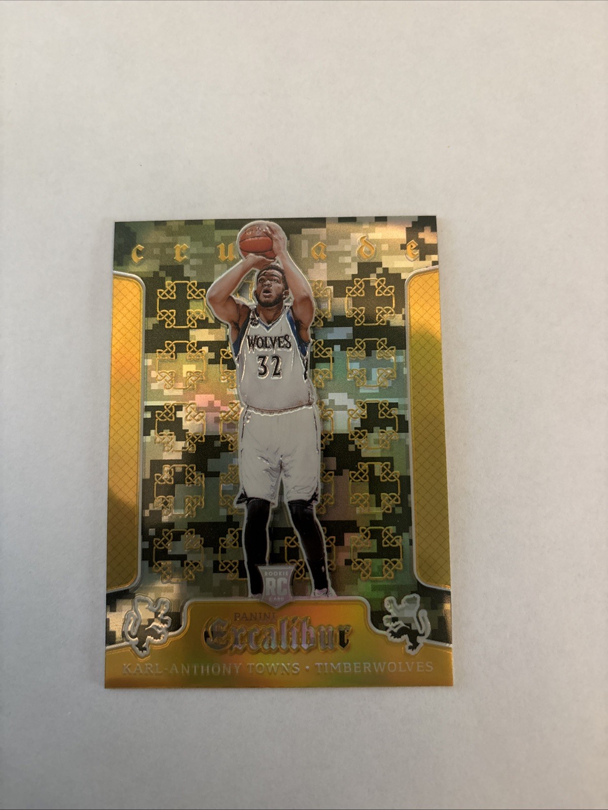 2015-16 Panini Excalibur - Crusade Karl-Anthony Towns #19 Camo (RC)