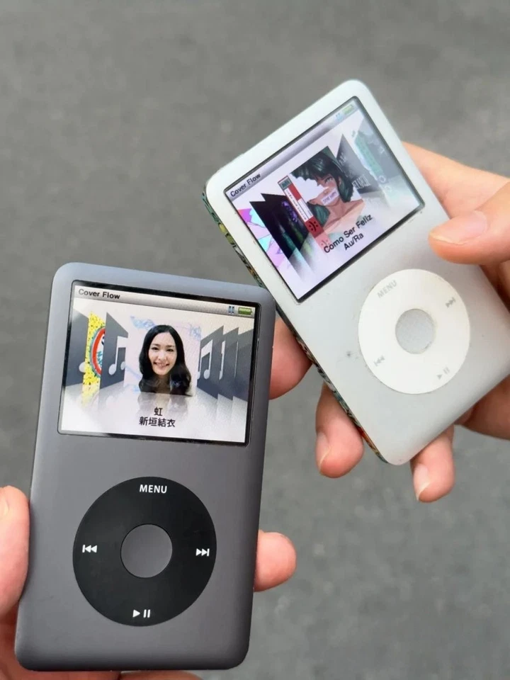 "NEW"Sealed Box Apple iPod Classic Video 5th Generation U2 30G 60G 80G 128G 256G - Image 2 of 4