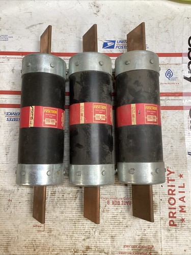 Lot of 3 Bussmann FRS-500 Fuse 500A 600V Dual Element ED4U 5050