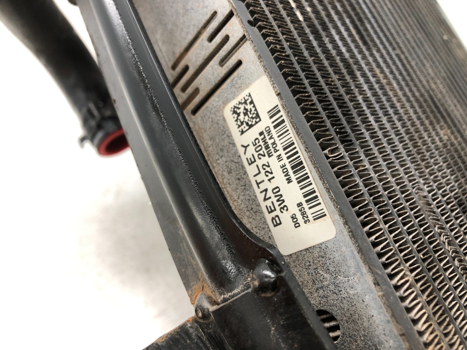 2014-2018 BENTLEY FLYING SPUR V8 LEFT DRIVER FRONT OIL COOLER RADIATOR ASSEMBLY