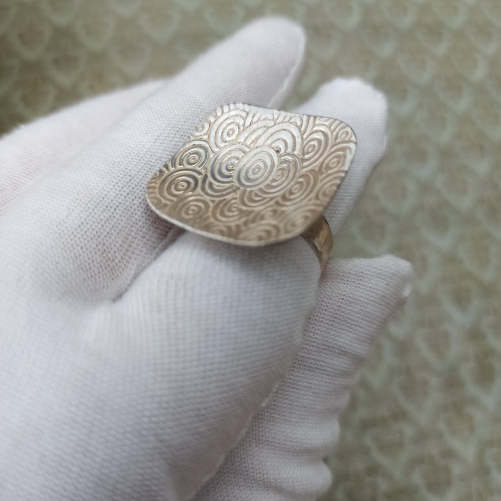 Artisan Silver Ring Modernist Square Engraved Sta… - image 14