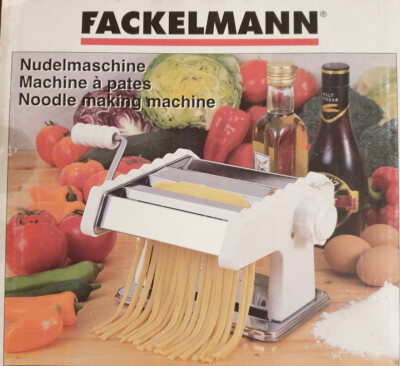 Nudelmaschine Fackelmann  aus Edelstahl mit Kurbelantrieb, hochwertig