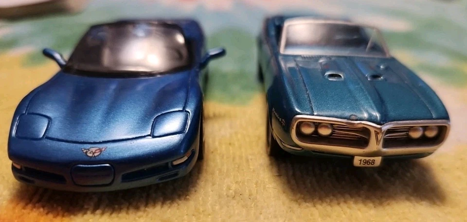 Hallmark Keepsake ¡Lote de 2! Corvette 1998 y Pontiac Firebird 2005. Foto 4 de 4